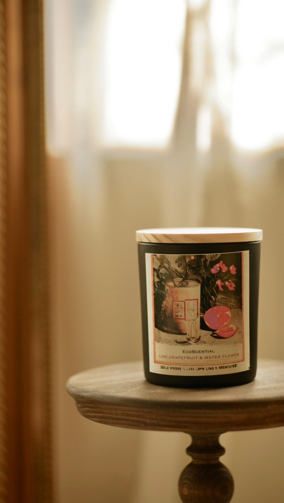 EcoScential LIME,GRAPEFRUIT & WATER FLOWER Candle small 豪華蠟燭 "  青柚與水仙花 "